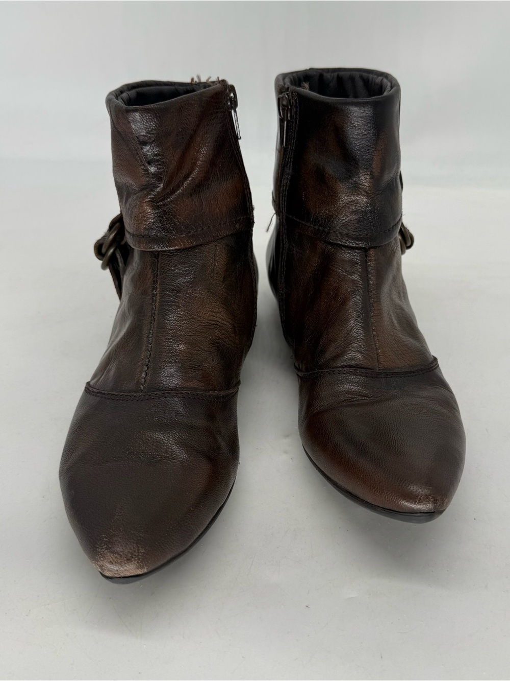 Diba Brown Leather Metal Buckle Side Ankle Boot Size 9 Pointed Toe Western Boho - Picture 6 of 15